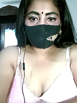 Jessica-03 online show from 10/29/25, 10:44