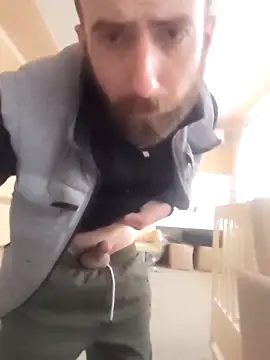 Snapshot of szabi1995 chatting on 11/24/25, 08:14 szabi1995 online show from 11/24/25, 08:14