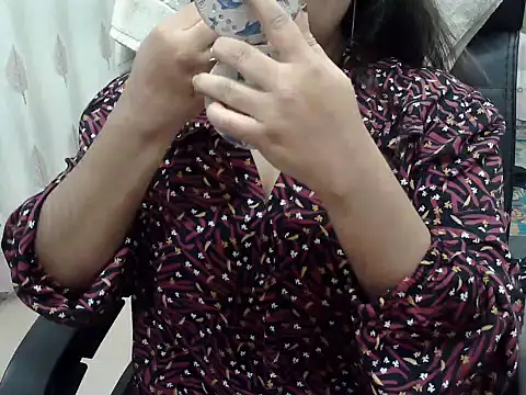 Snapshot of SexyRani2000 chatting on 02/02/26, 05:11 SexyRani2000 online show from 02/02/26, 05:11