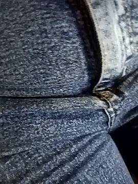 Snapshot of kajal_jadhav chatting on 10/21/25, 10:27 kajal jadhav online show from 10/21/25, 10:27