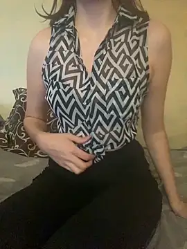 KittieCreme online show from 11/26/25, 11:11