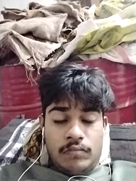 Snapshot of senju_somasu chatting on 10/13/25, 05:24 senju somasu online show from 10/13/25, 05:24