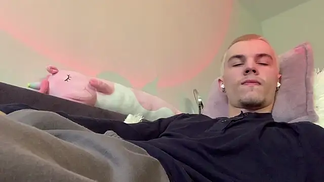 Jeremy1Scott online show from 06/27/26, 04:50
