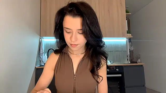 Snapshot of CeredAlum chatting on 11/20/25, 10:48 CeredAlum online show from 11/20/25, 10:48