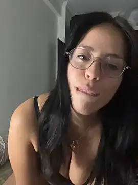 Snapshot of babecatalina chatting on 02/09/26, 04:27 babecatalina online show from 02/09/26, 04:27