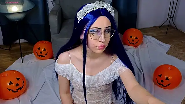 Snapshot of lovedrope chatting on 10/31/25, 06:09 lovedrope online show from 10/31/25, 06:09