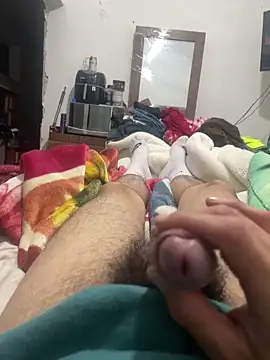 Snapshot of KingFlores chatting on 02/07/26, 05:11 KingFlores online show from 02/07/26, 05:11