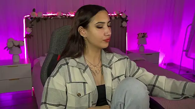 RebeckaThornton online show from 11/15/25, 09:39