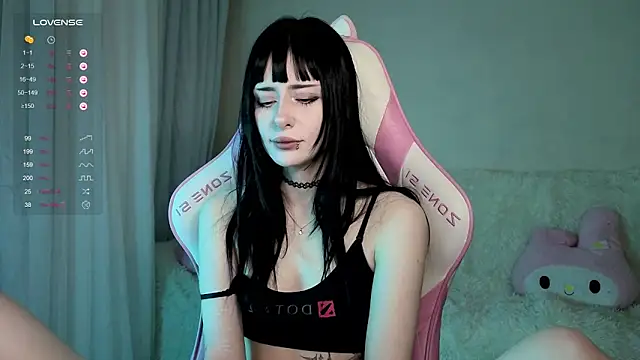 Snapshot of MiranaLieberttt chatting on 03/12/26, 08:15 MiranaLieberttt online show from 03/12/26, 08:15