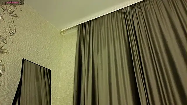 Snapshot of MissPompadure chatting on 01/12/26, 10:04 MissPompadure online show from 01/12/26, 10:04