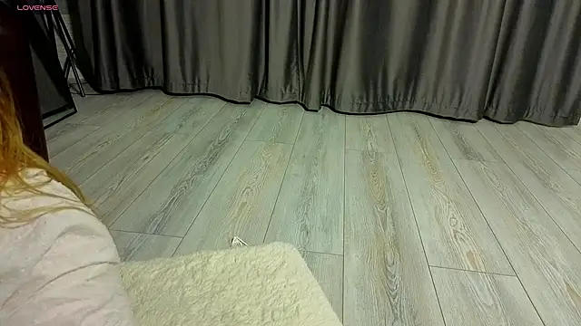 Snapshot of MissPompadure chatting on 02/14/26, 09:00 MissPompadure online show from 02/14/26, 09:00