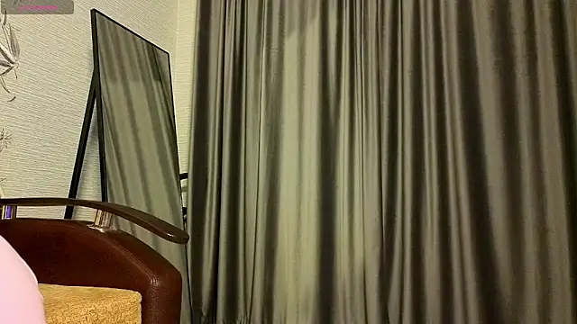 Snapshot of MissPompadure chatting on 03/13/26, 09:10 MissPompadure online show from 03/13/26, 09:10