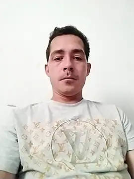 Snapshot of David_man33 chatting on 10/14/25, 06:42 David man33 online show from 10/14/25, 06:42