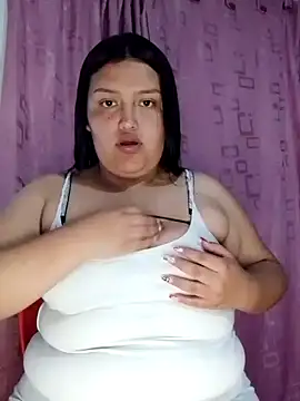 Snapshot of natt-bigass chatting on 12/22/25, 02:52 natt-bigass online show from 12/22/25, 02:52