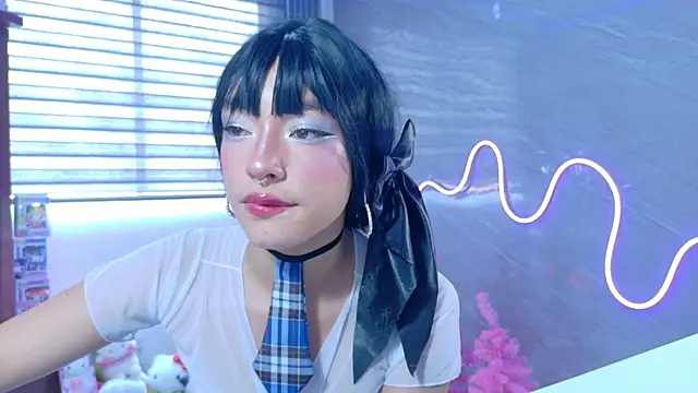 Naaomi cute online show from 12/19/25, 04:14