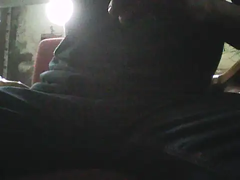 Snapshot of incestmom chatting on 10/16/25, 03:29 incestmom online show from 10/16/25, 03:29