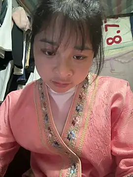 Snapshot of Linh-xxx chatting on 02/05/26, 11:26 Linh-xxx online show from 02/05/26, 11:26