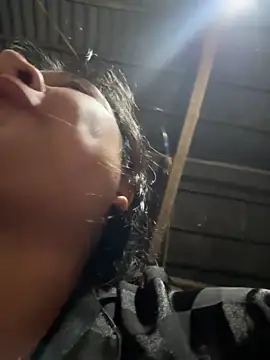 Snapshot of Linh-xxx chatting on 02/23/26, 12:46 Linh-xxx online show from 02/23/26, 12:46