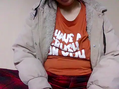 Snapshot of Linh-xxx chatting on 03/26/26, 10:54 Linh-xxx online show from 03/26/26, 10:54