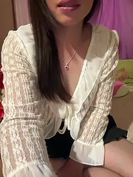 -Paige- online show from 05/01/26, 12:10