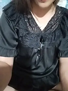 Snapshot of -Paige- chatting on 06/21/26, 12:52 -Paige- online show from 06/21/26, 12:52