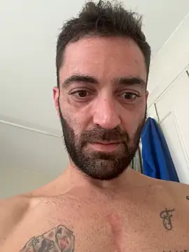 Snapshot of calienteatope chatting on 01/14/26, 04:12 calienteatope online show from 01/14/26, 04:12