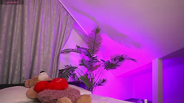 TenderSin online show from 04/25/26, 02:25