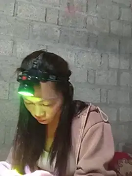siusiu-00 online show from 07/19/26, 12:20