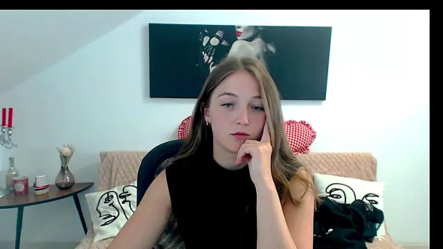 AnneWilsonn online show from 06/16/26, 05:32