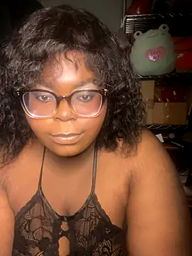 TheChubbySiren online show from 10/28/25, 02:48