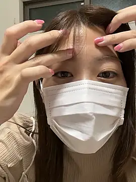 ichika 2  online show from 10/19/25, 12:39