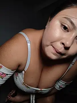 Snapshot of EliaStone05 chatting on 03/08/26, 08:01 EliaStone05 online show from 03/08/26, 08:01