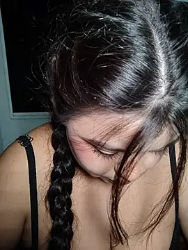 Snapshot of EliaStone05 chatting on 03/13/26, 03:13 EliaStone05 online show from 03/13/26, 03:13