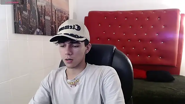 AmethystShadow17 online show from 02/01/26, 01:15