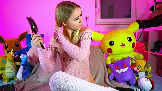 Snapshot of LillyOcean chatting on 01/18/26, 02:21 LillyOcean online show from 01/18/26, 02:21