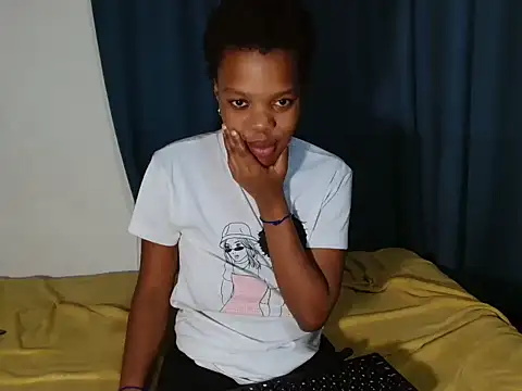 SexyLatoya05 online show from 10/26/25, 05:30