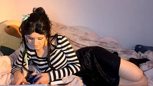 AnnamariaVieu online show from 10/20/25, 07:25