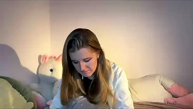 AnnamariaVieu online show from 11/27/25, 07:16