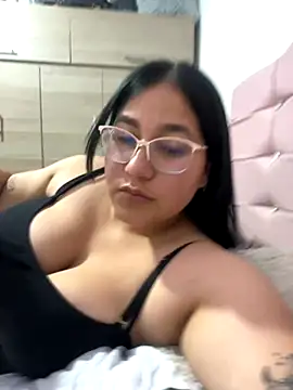 kassandra luxury online show from 11/04/25, 09:36