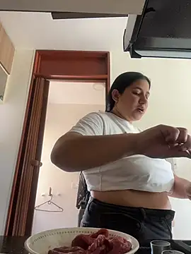 kassandra luxury online show from 11/18/25, 06:01