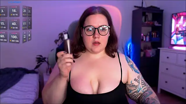 Snapshot of SummerTina chatting on 09/30/25, 07:24 SummerTina online show from 09/30/25, 07:24