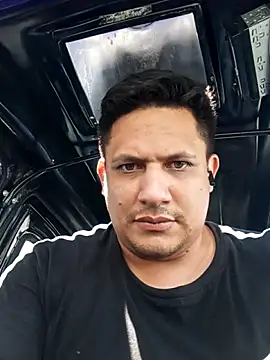 Snapshot of WIlGar1993 chatting on 03/04/26, 04:13 WIlGar1993 online show from 03/04/26, 04:13