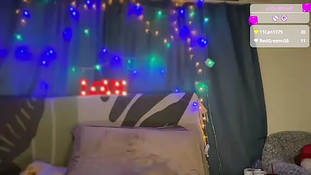 Snapshot of _Nefertiti chatting on 02/09/26, 06:01 Nefertiti online show from 02/09/26, 06:01