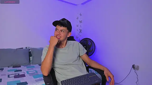 Axel Cody  online show from 10/26/25, 12:00