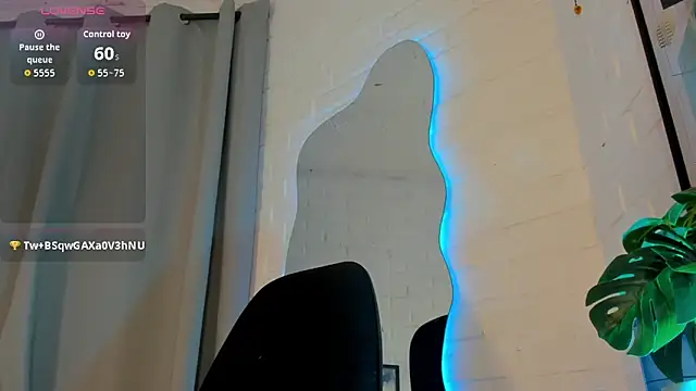 Snapshot of MATEO_HUNTER chatting on 02/04/26, 12:55 MATEO HUNTER online show from 02/04/26, 12:55