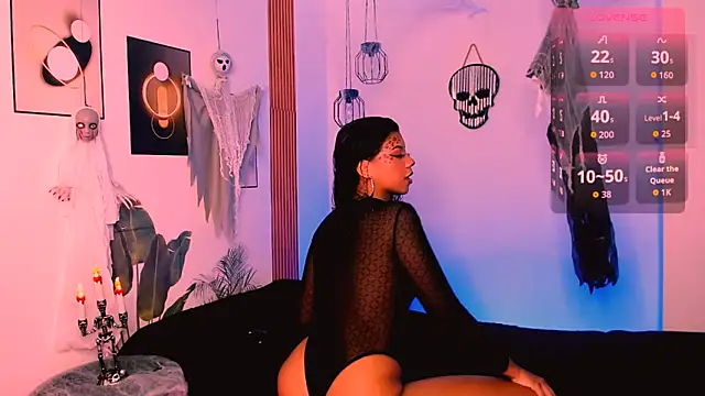 ivonyrose  online show from 10/20/25, 08:09