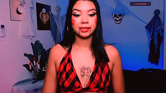 ivonyrose  online show from 10/27/25, 08:46