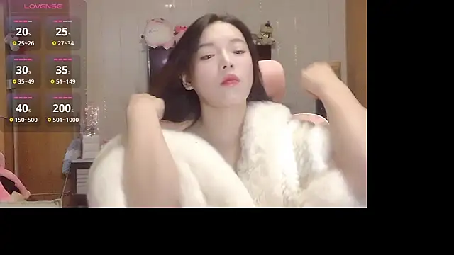 Mimi-777 online show from 10/19/25, 01:56