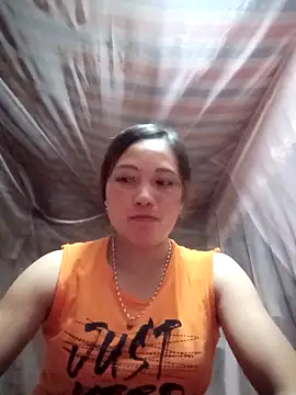 Snapshot of huhu-sexxy chatting on 10/16/25, 12:28 huhu-sexxy online show from 10/16/25, 12:28
