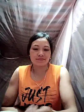 Snapshot of huhu-sexxy chatting on 10/17/25, 12:36 huhu-sexxy online show from 10/17/25, 12:36